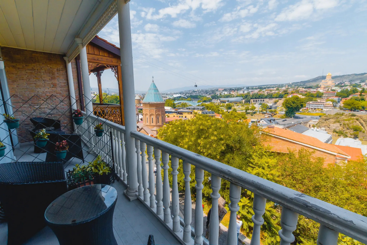 Отель Citadel Narikala