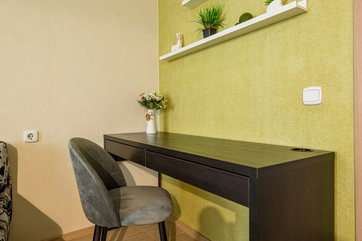 Квартира 1-к у залива на Маркова 8/1 от RentAp, 4 сп.места