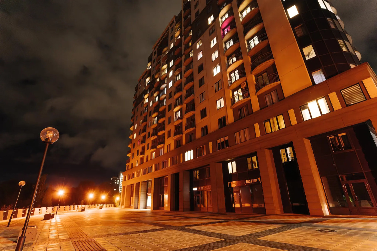 Апартаменты 9 ночей с видом на речку на Коммунальной 1