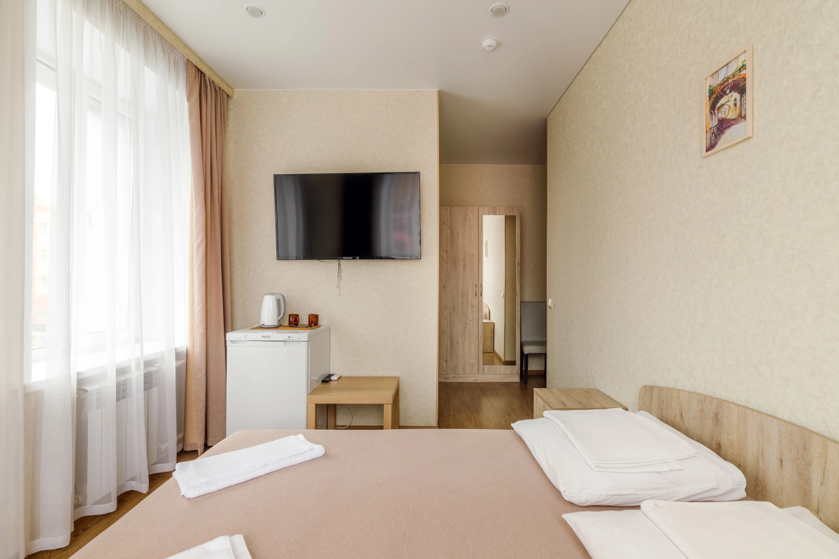 Отель Платон