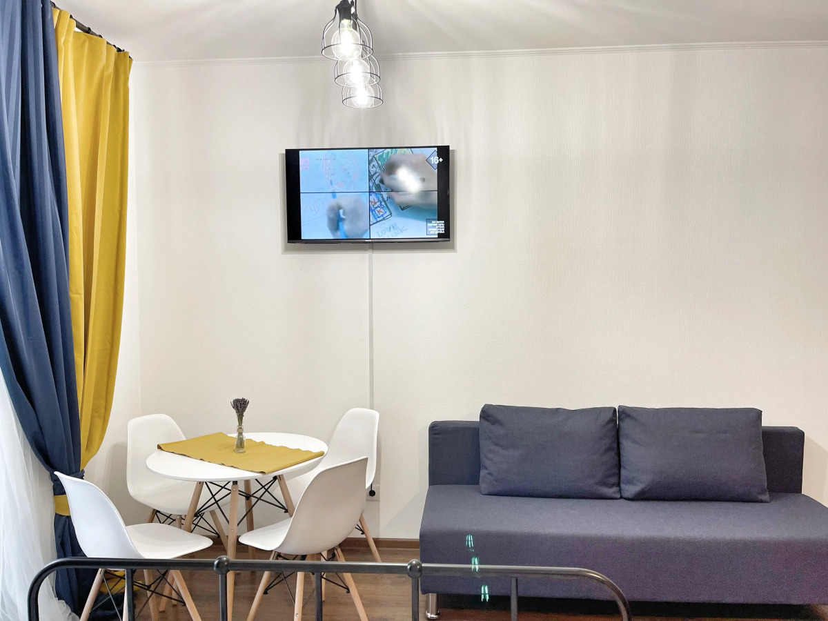 Квартира Loft Studio on Komendantskiy