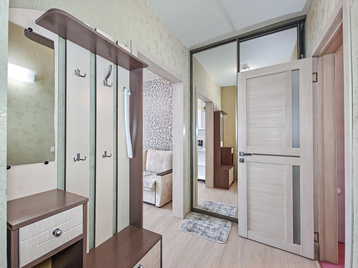 Апартаменты Крылова, 34, этаж 13