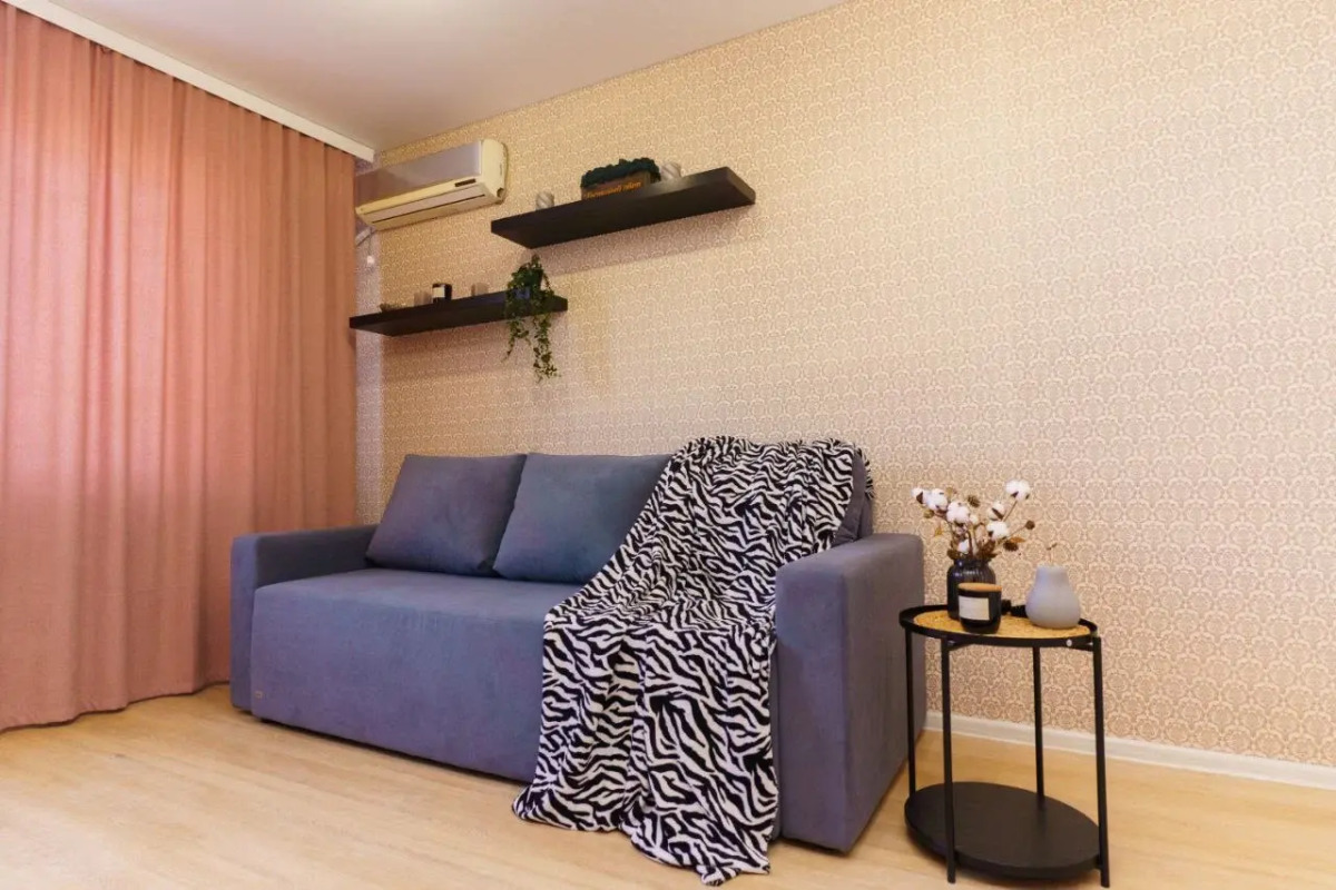 Квартира на Бульваре Роз 13