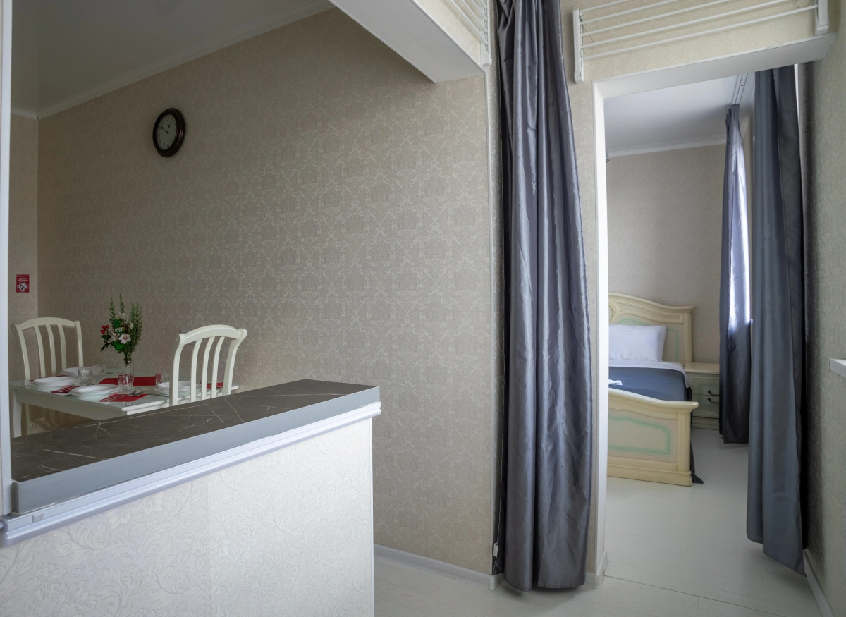 Апартаменты Семейный люкс (Севастополь)