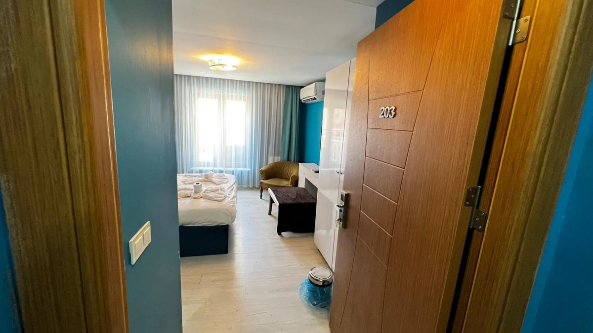 Отель Moon Blue