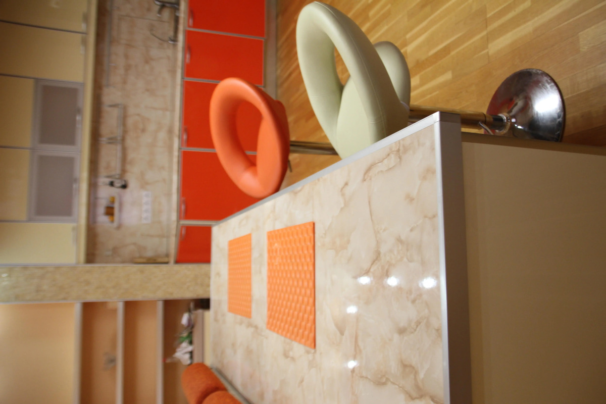 Апартаменты Веселая студия "Оранжевое настроение"