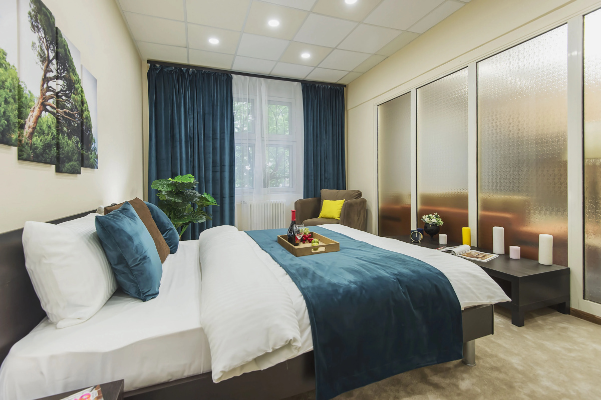 Квартира GM Apartments Стильная Трехкомнатная в центре рядом с МХАТ