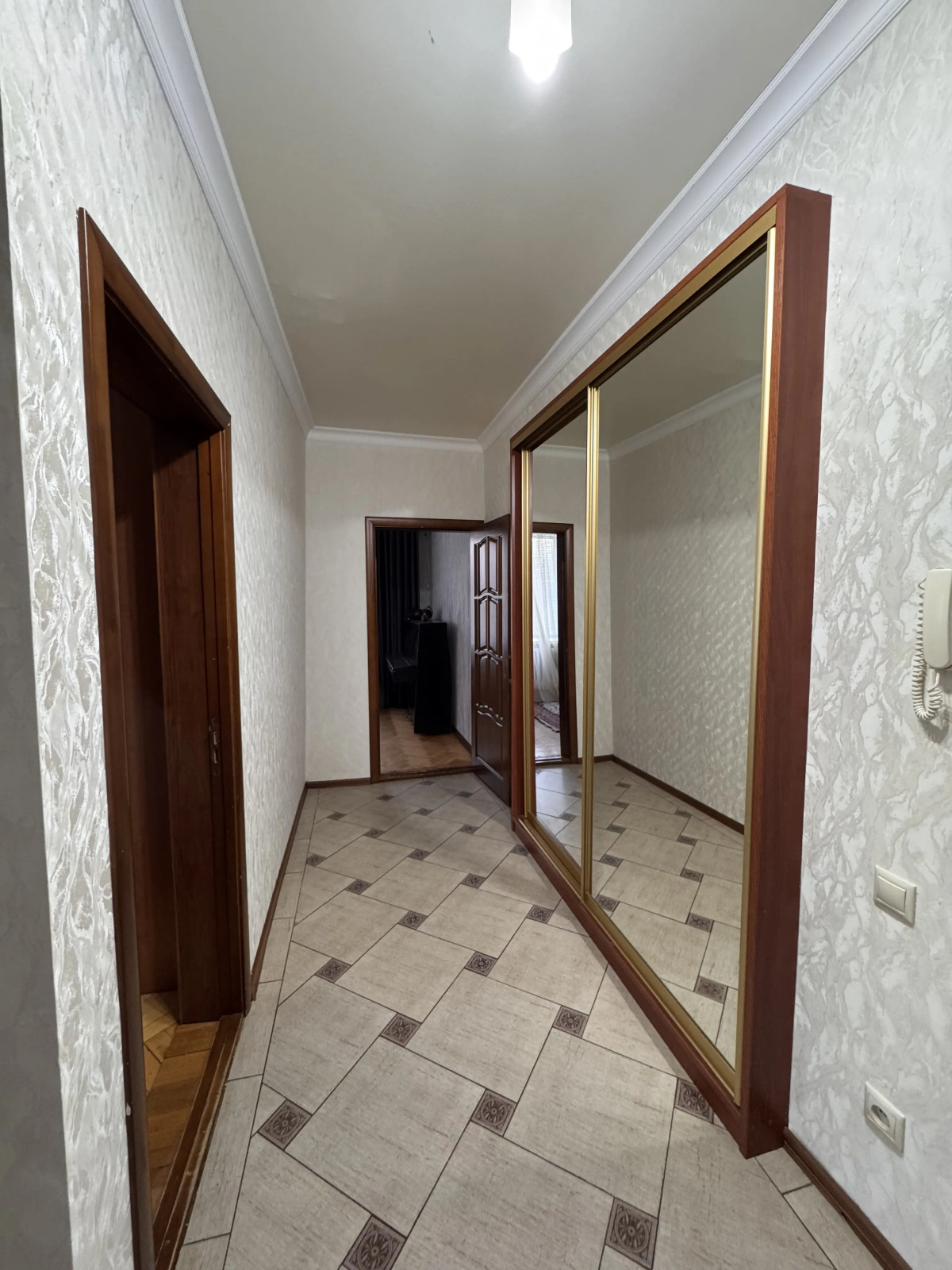 Квартира Двухкомнатная в центре города