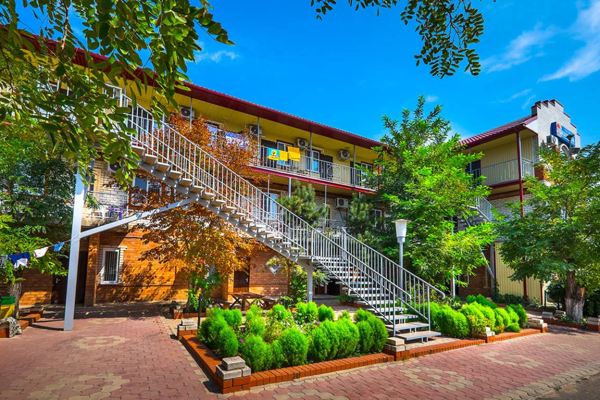 Отель Приазовочка