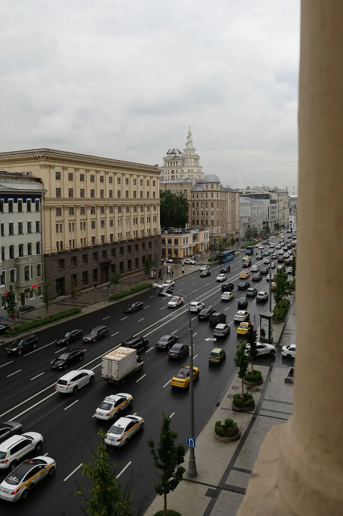 Апартаменты с Видом на Садовую