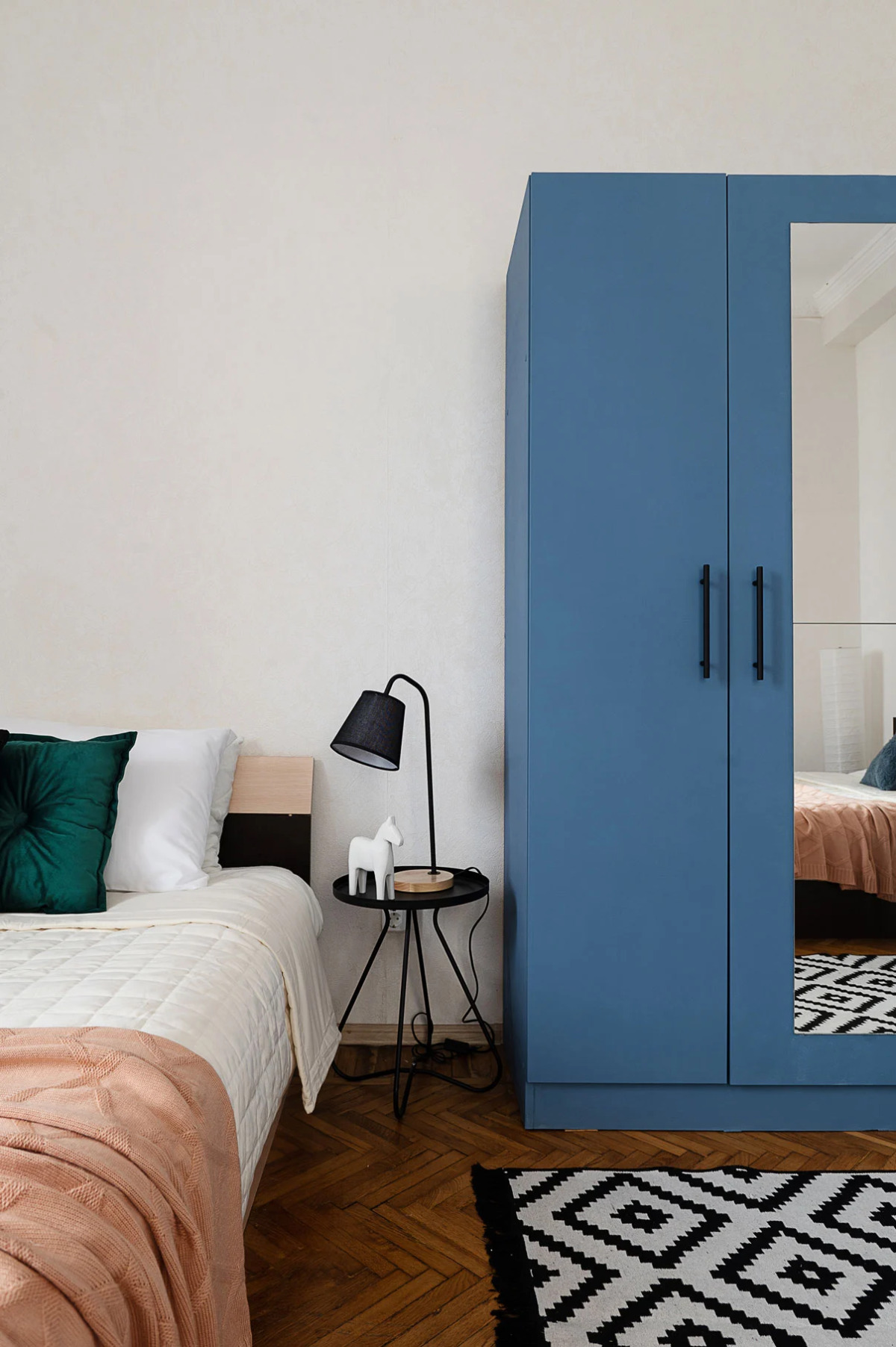 Апартаменты с Видом на Садовую