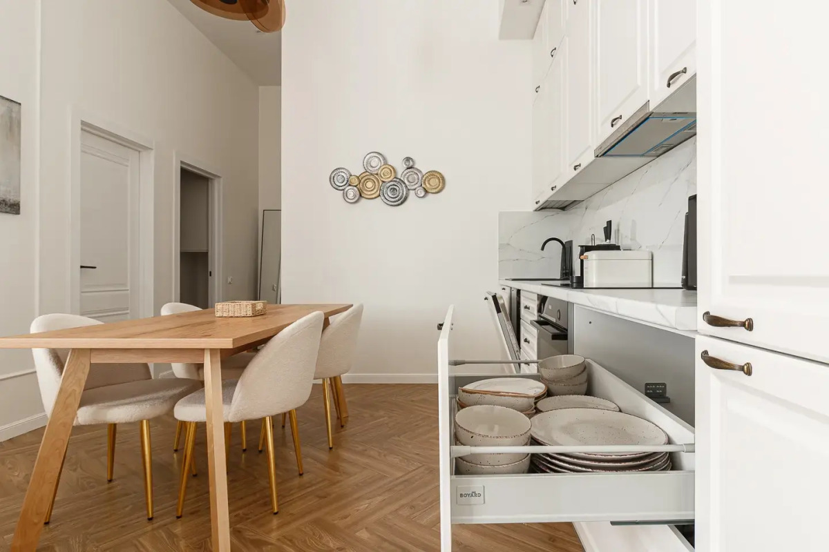 Квартира Большая и Светлая у Таврического Сада