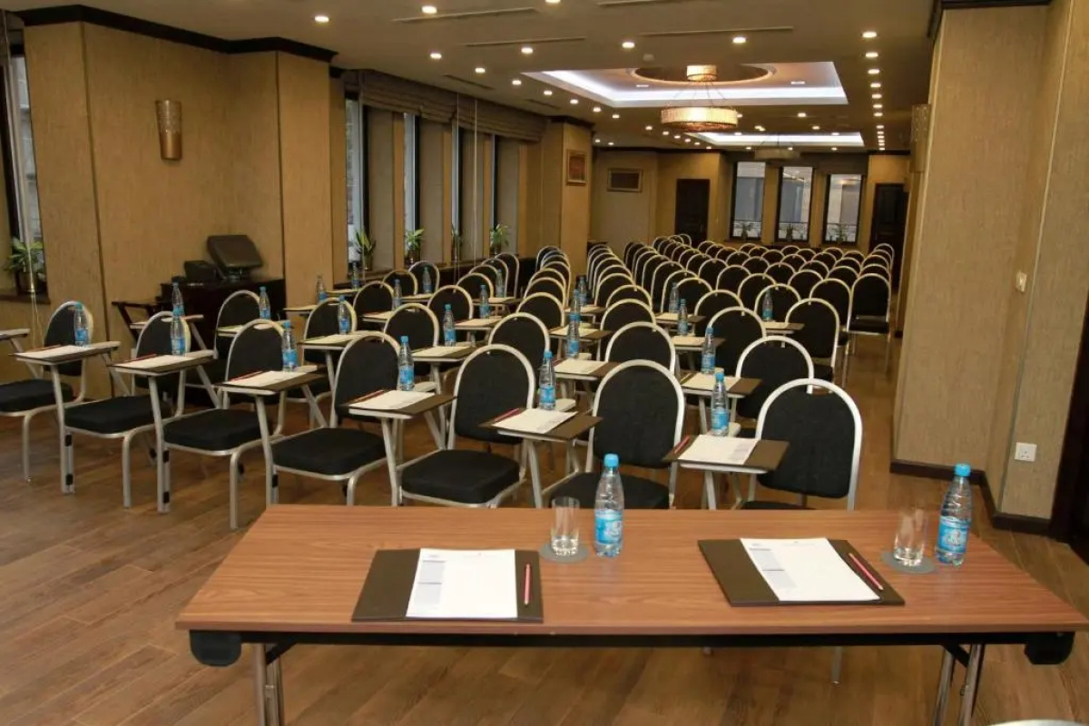 Отель Ramada by Wyndham Bishkek Centre