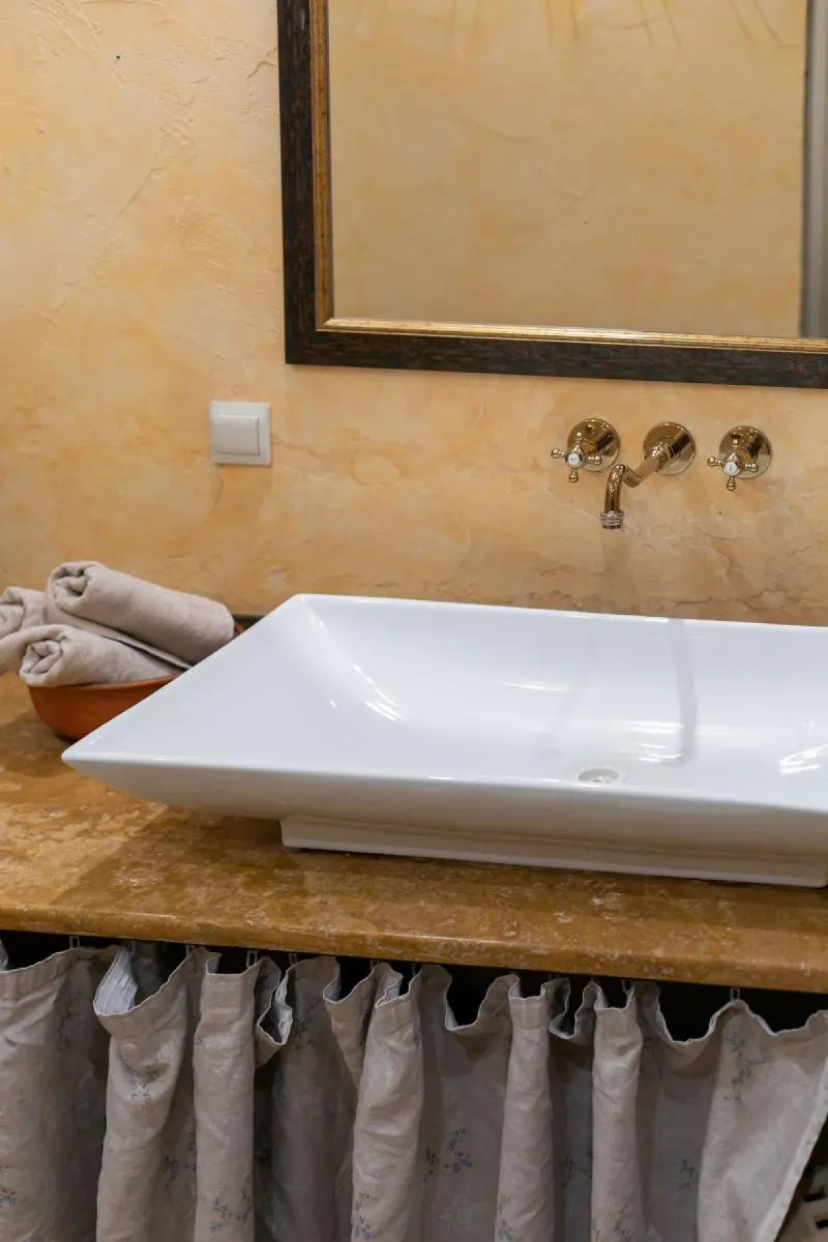 Апартаменты четырёхкомнатные в центре города