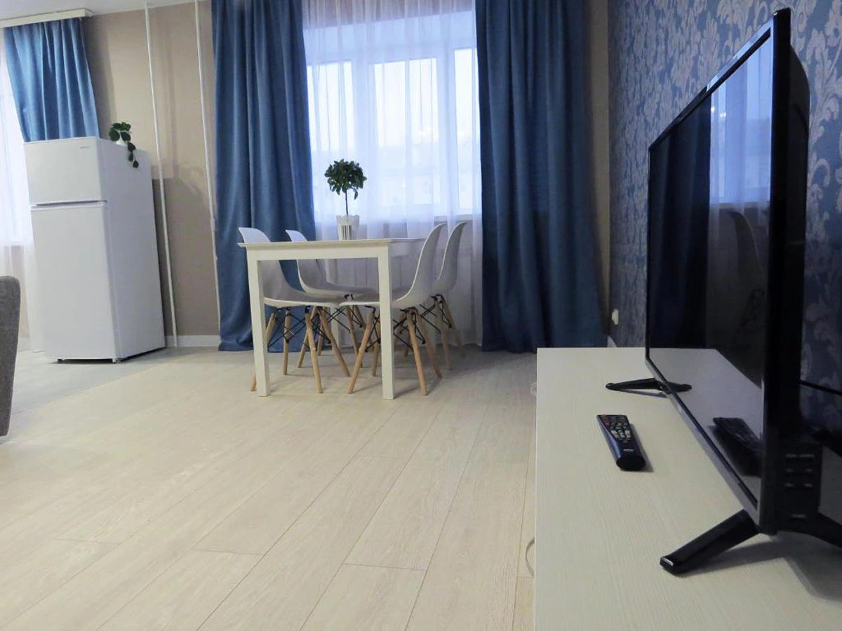 Квартира на Лейпунского 4