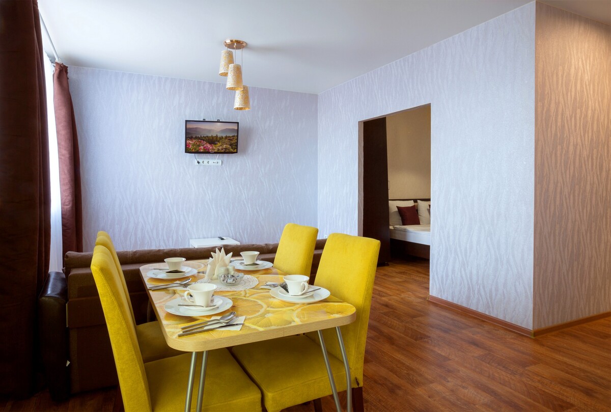 Апартаменты Hotel Home на Проспекте Ленина 112 в Туле 2 отзыва об отеле,  цены и фото номеров - забронировать гостиницу Апартаменты Hotel Home на Проспекте  Ленина 112 онлайн