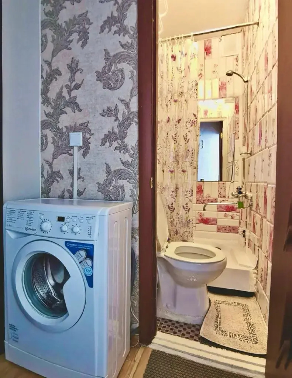 Апартаменты Студия на Есенина с балконом