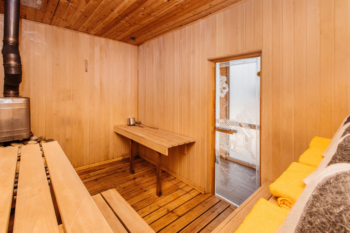 Aprelskie Tezisy Guest House