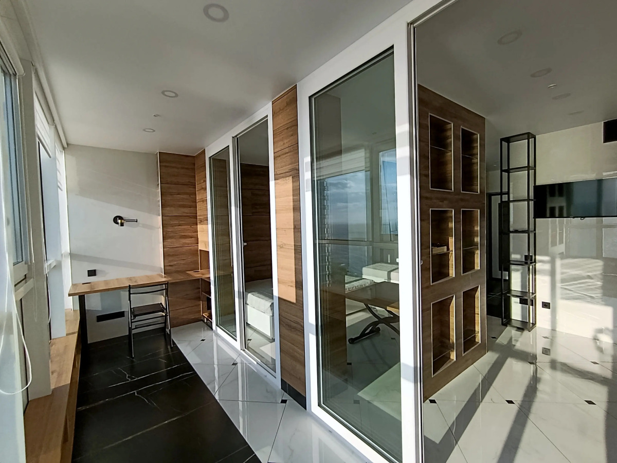 Квартира Стильные апартаменты с видом на море