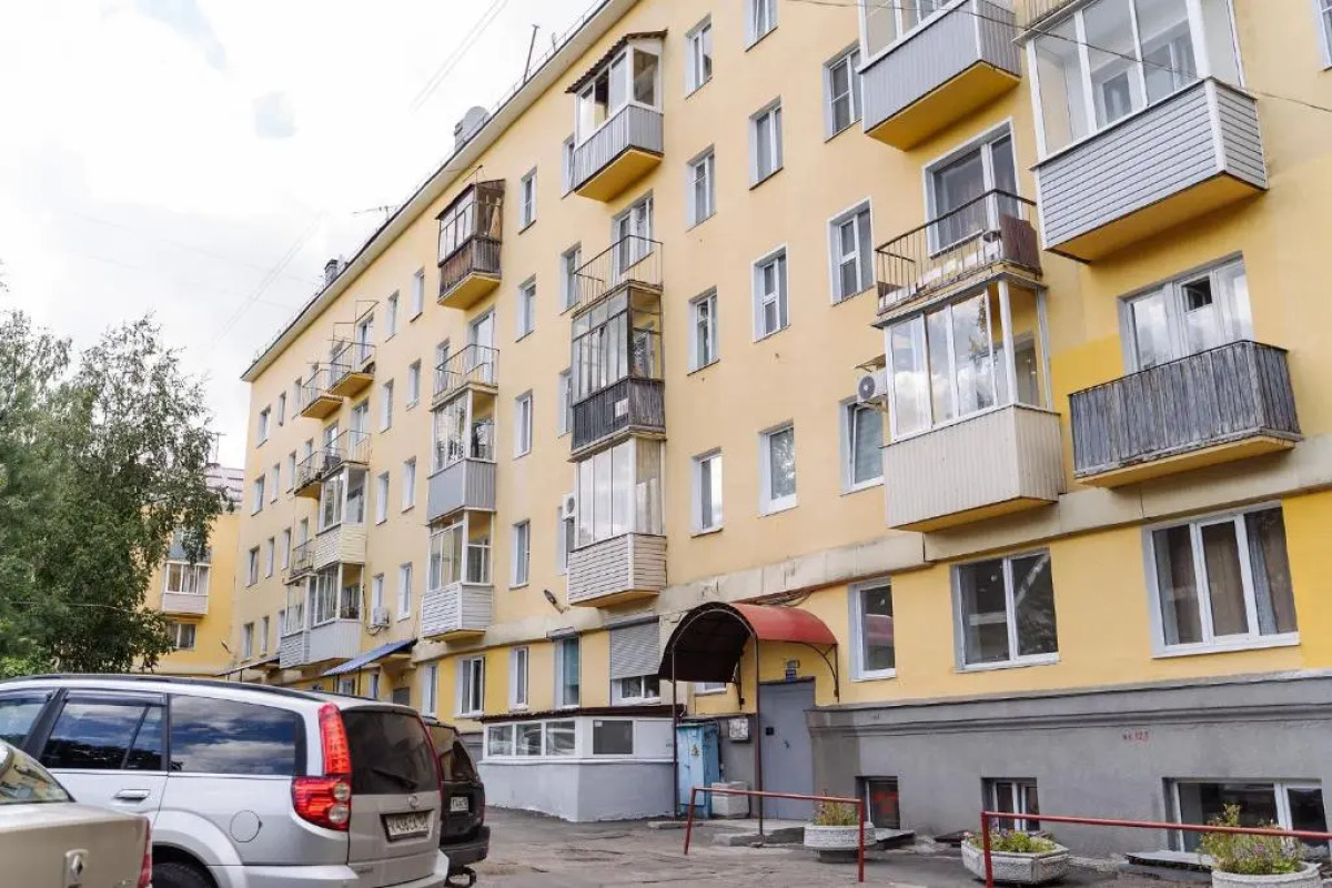 Апартаменты 9 ночей Ленина 15 №2