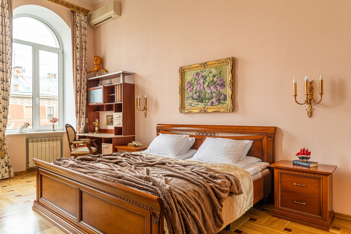 Апартаменты Большая Конюшенная 3