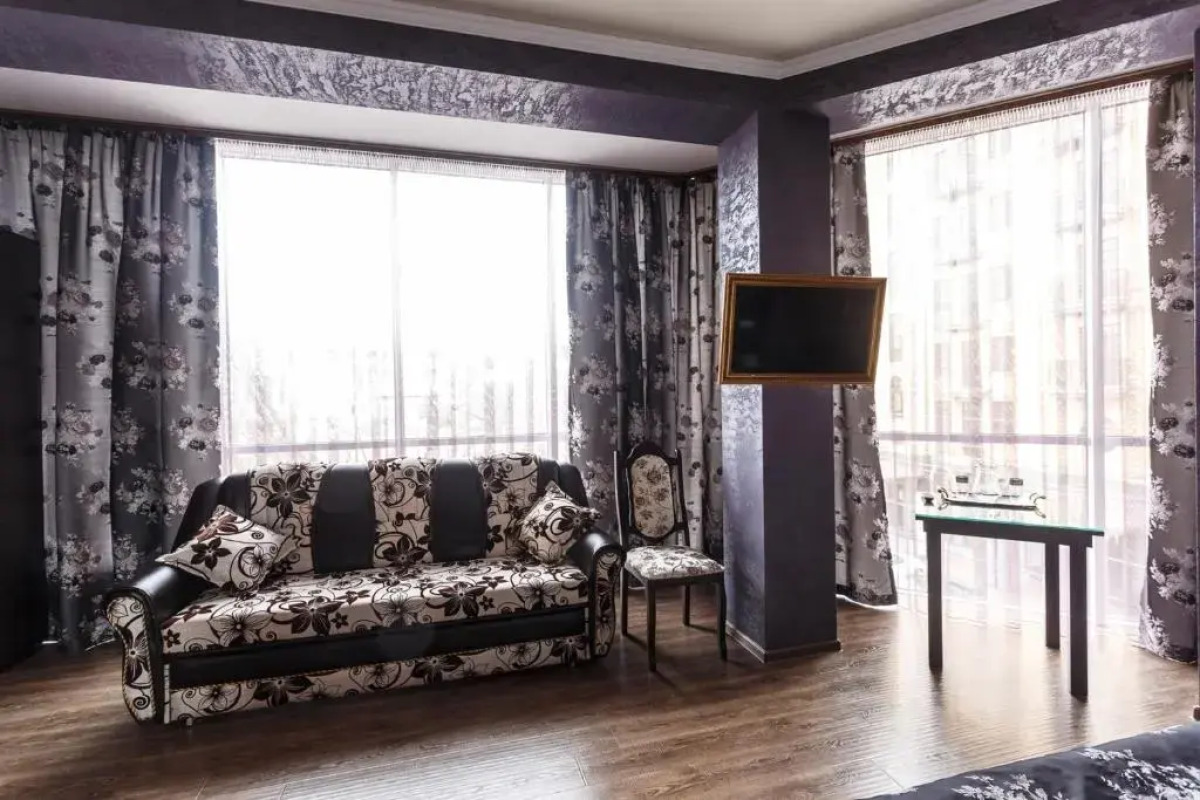 Отель Верона