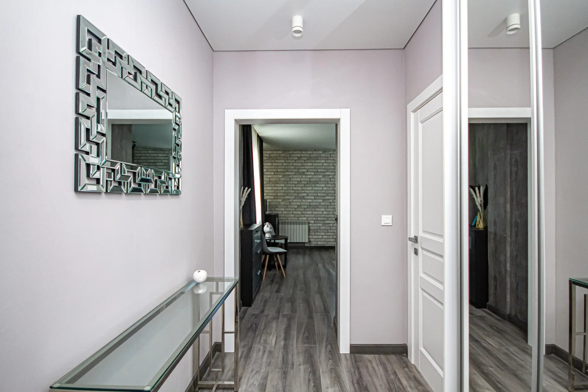 Апартаменты Фрунзе 49/2 этаж 21