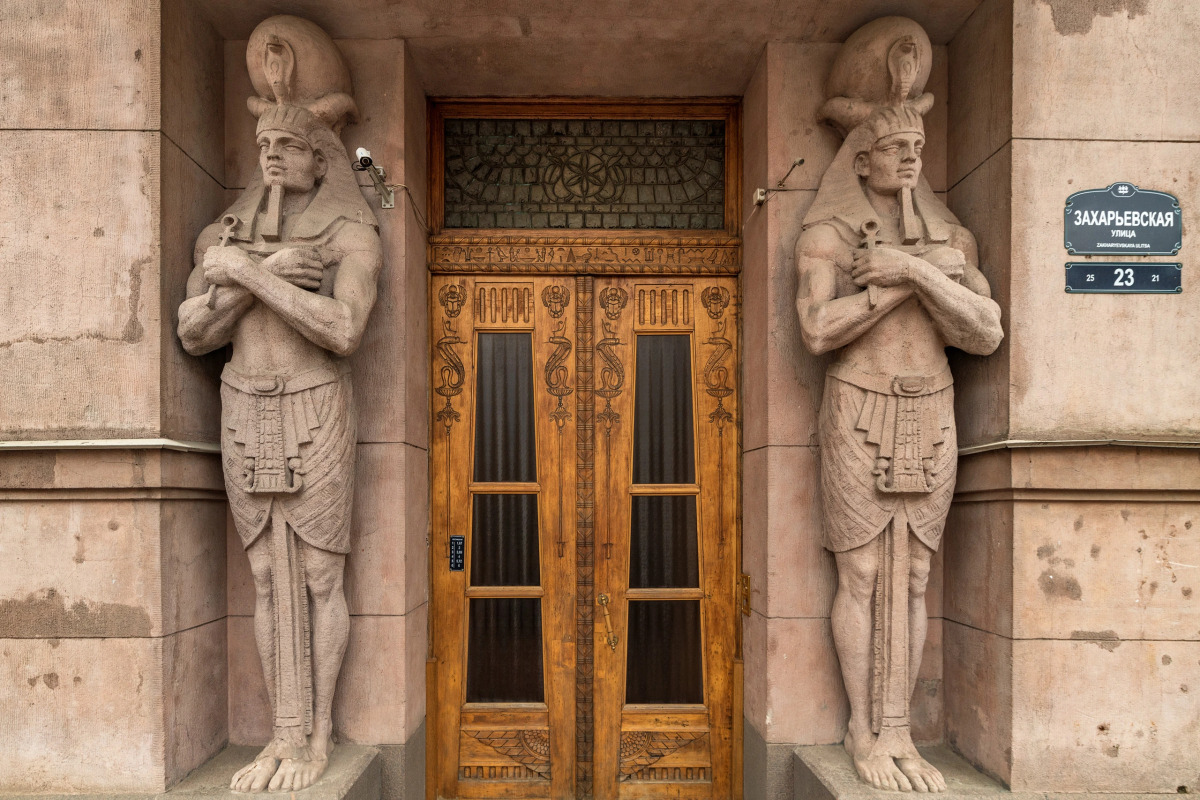 Апартаменты ColorSPB в египетском доме