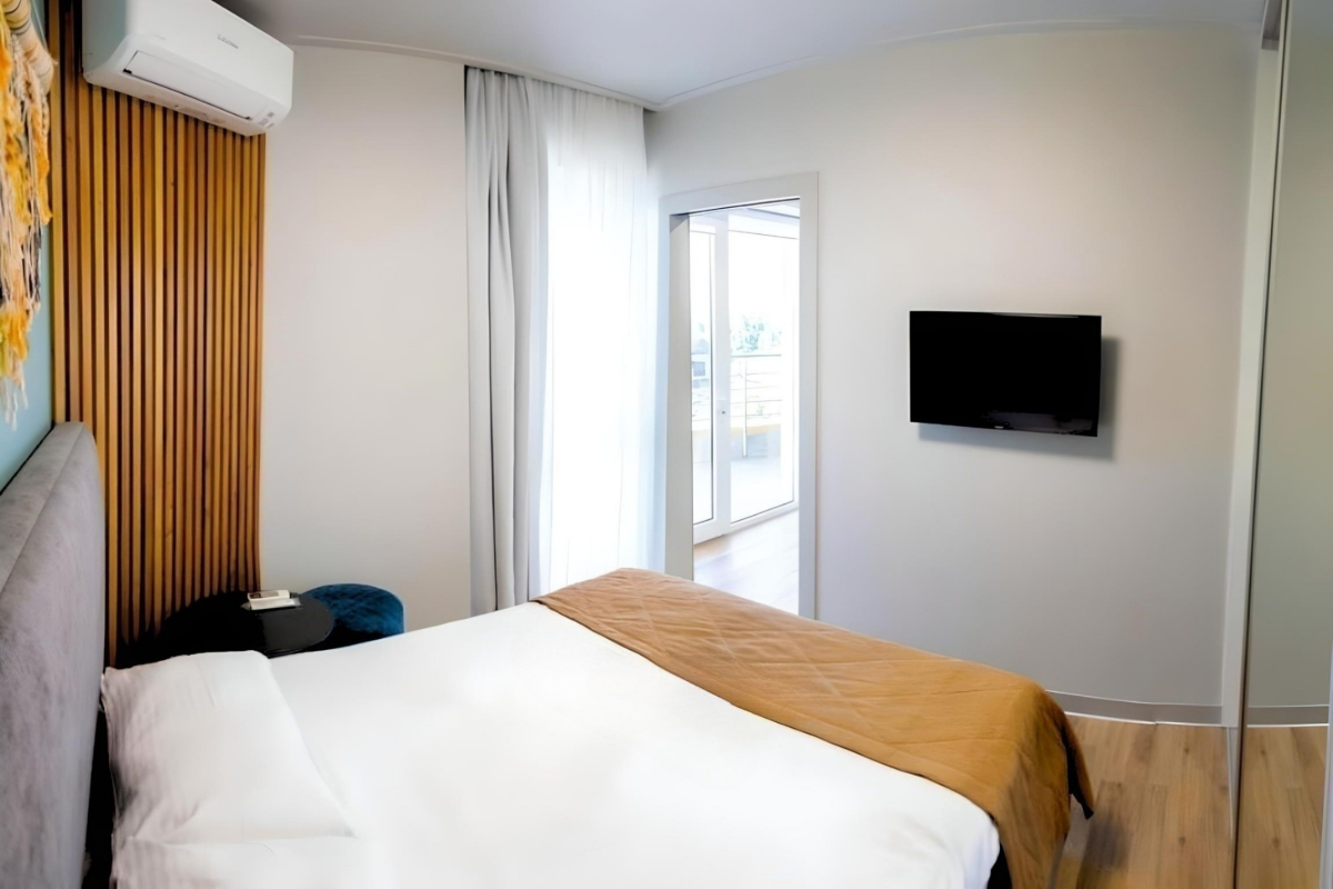 Апартаменты ЖК Версаль 1