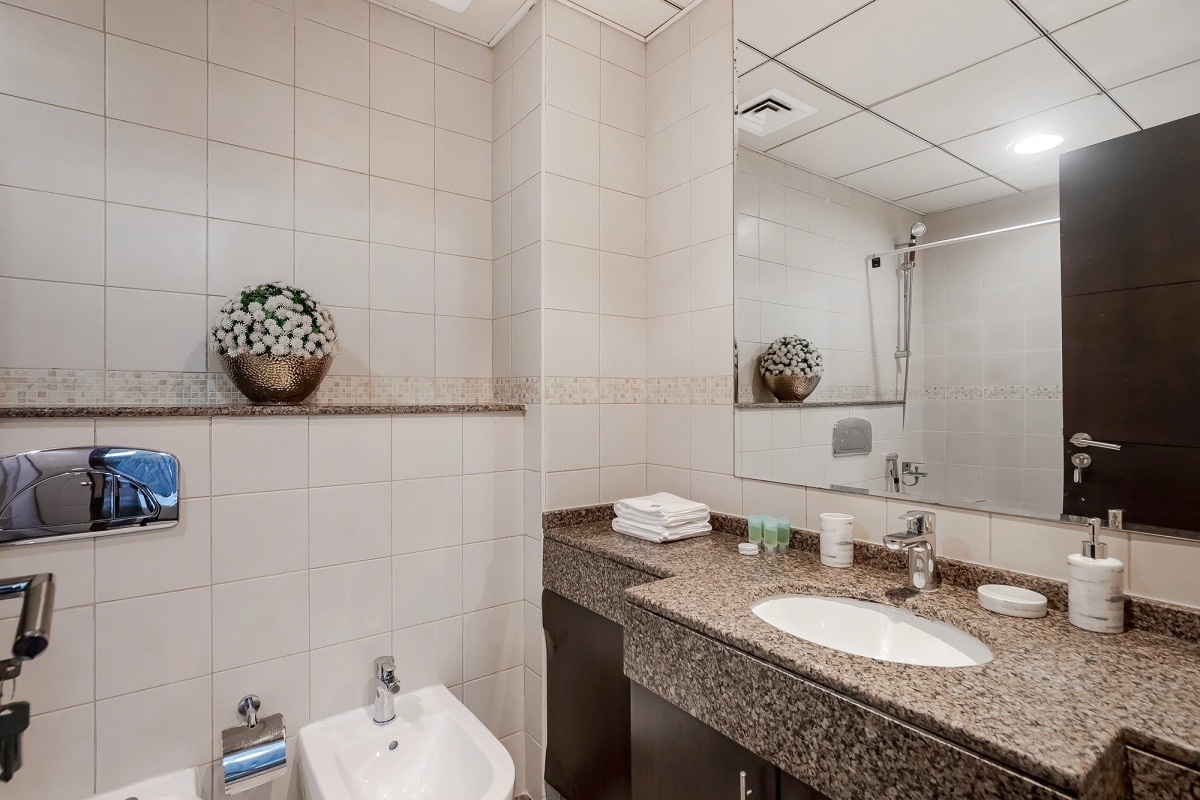 Апартаменты Welcome Home in Bay Central Tower