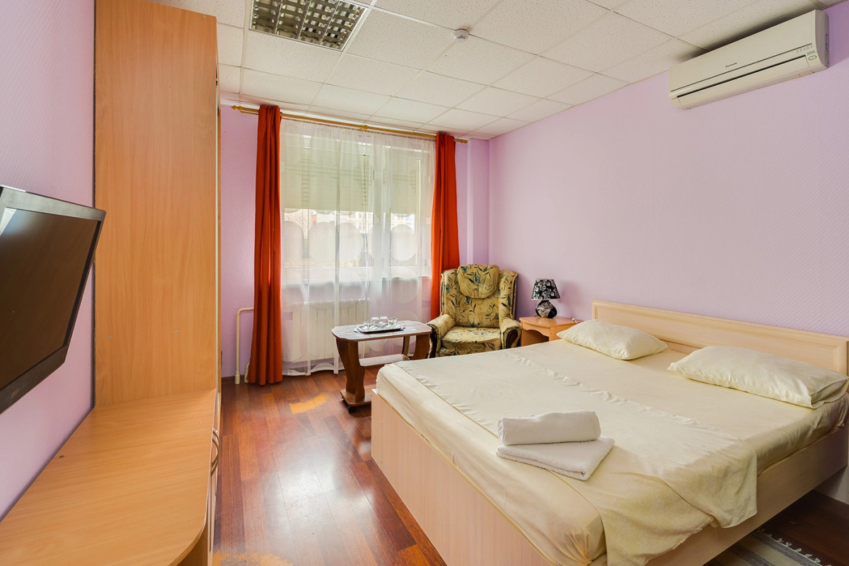 Отель Турист на Саратовской