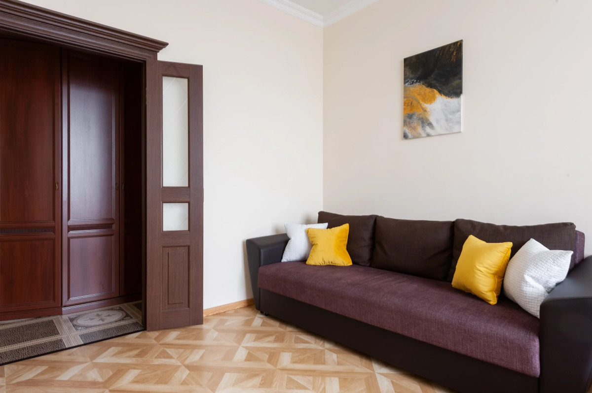 Апартаменты Романова 25