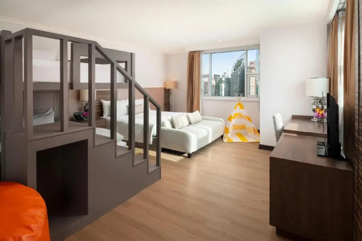 Отель The Berkeley Hotel Pratunam