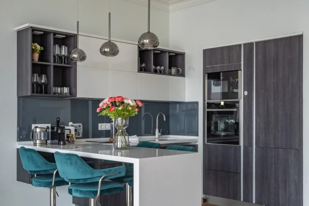 Romantic apart on 71 floor