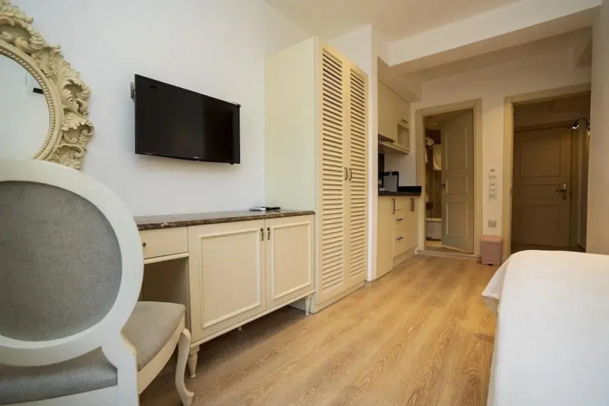 Апарт-отель Channel Suites