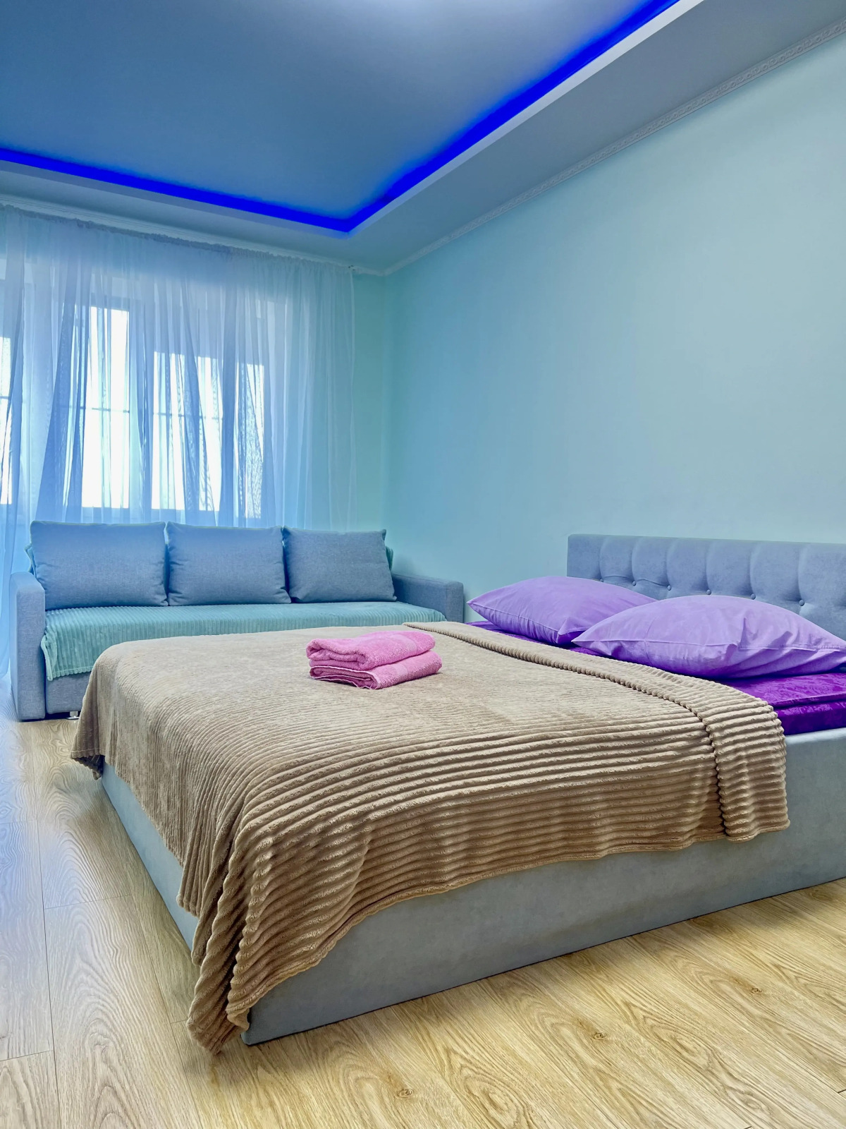 Квартира двухкомнатная в центре города в элитном доме