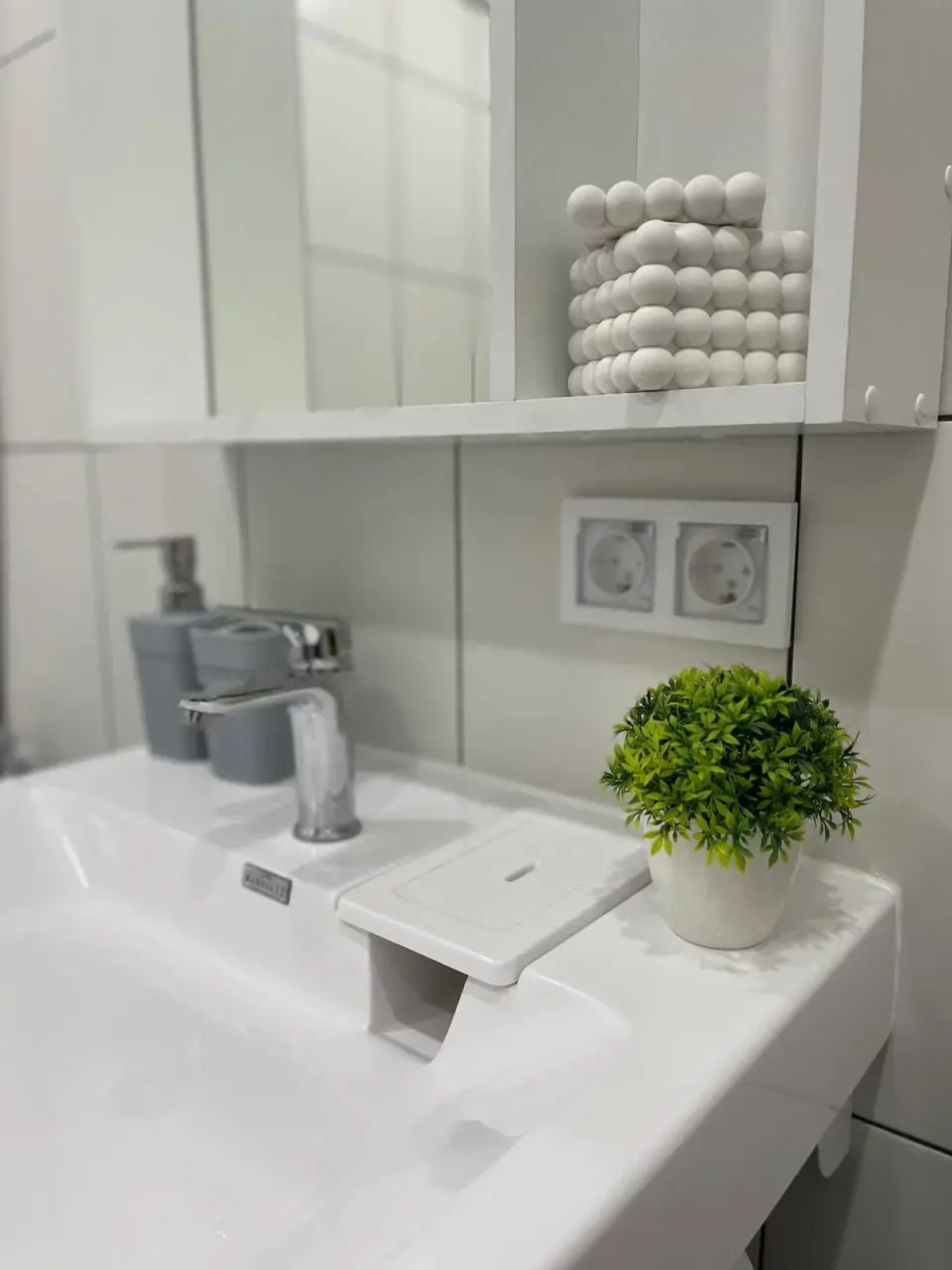 Квартира 1комн для 4 Гостей рядом с М5