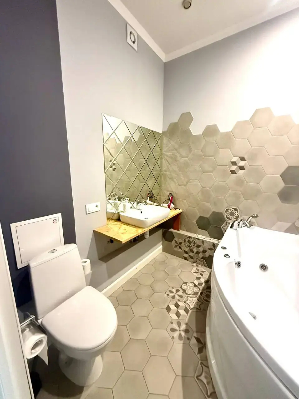 Verhnetorgovaya Ploschad 4 Apartments