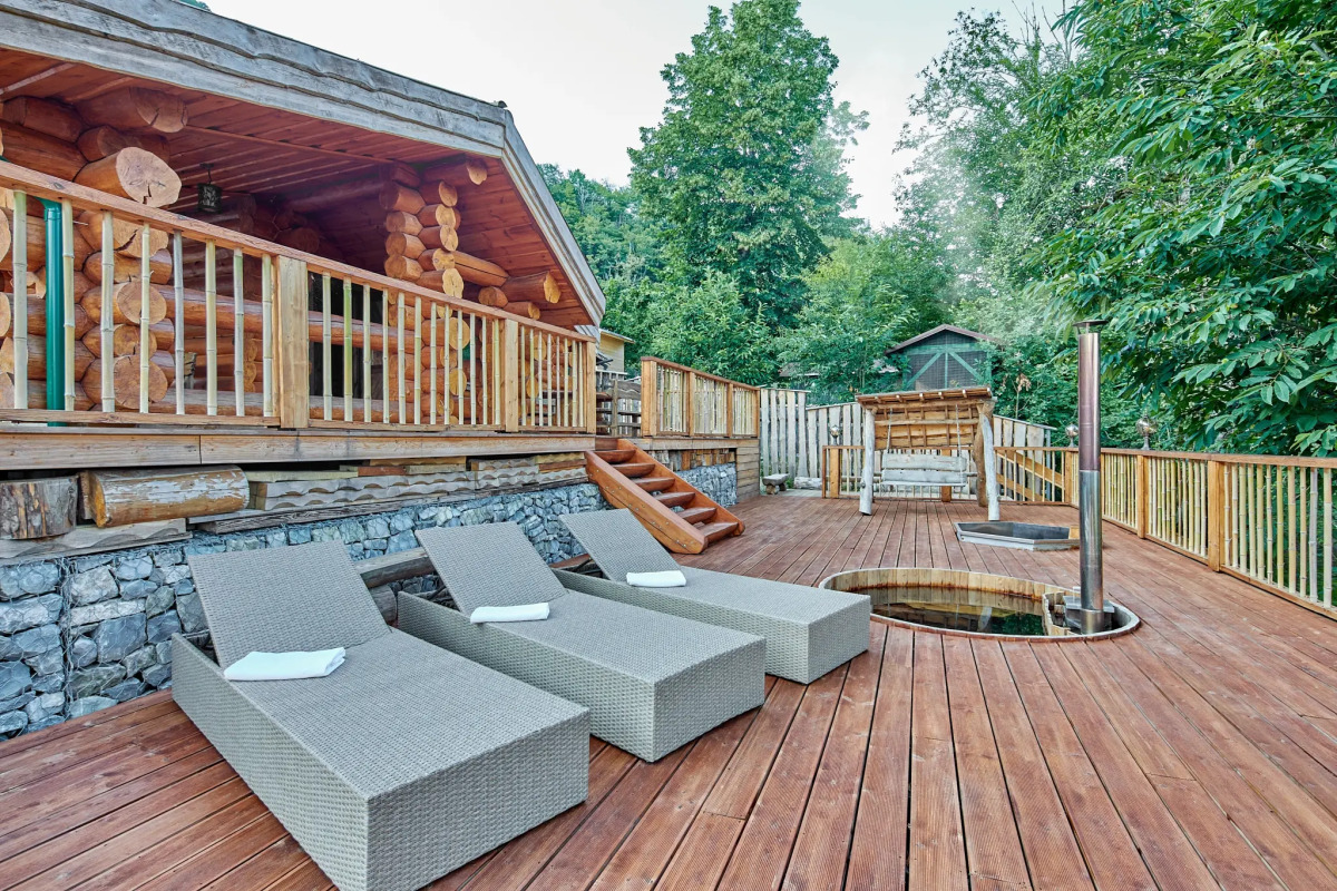 HILLS1200. Резиденция. Глэмпинг. Бани.