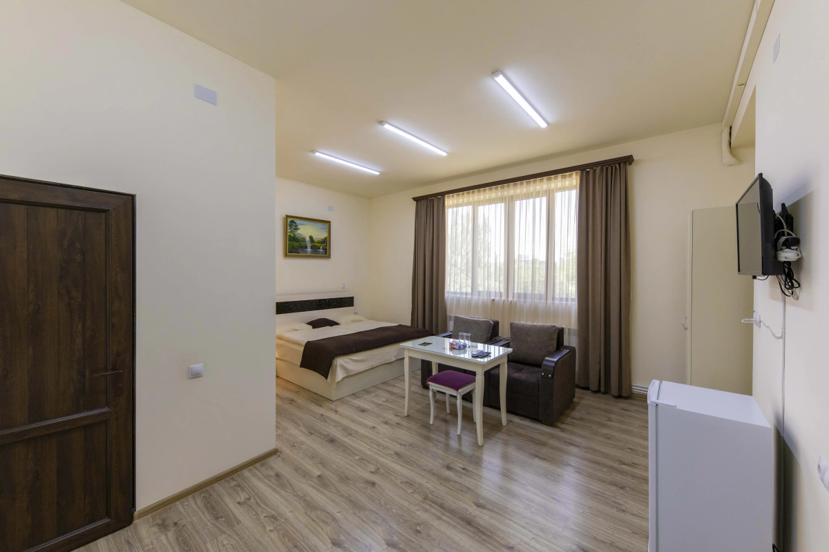 Отель Tatev Hotel and Tours
