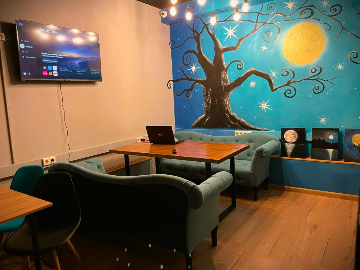 Хостел Moon Sky 24/7