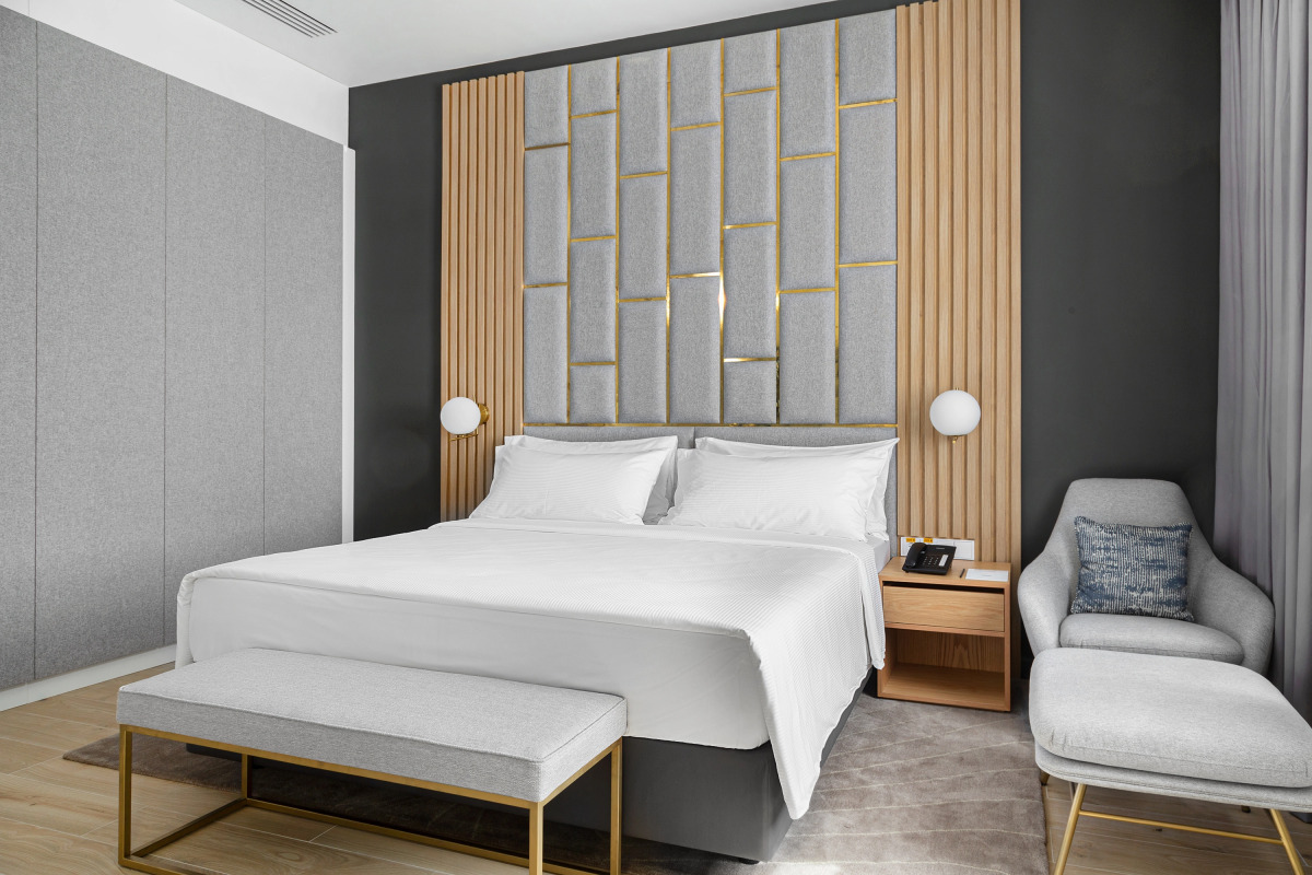 The Basilian Minsk hotel, Curio Collection by Hilton