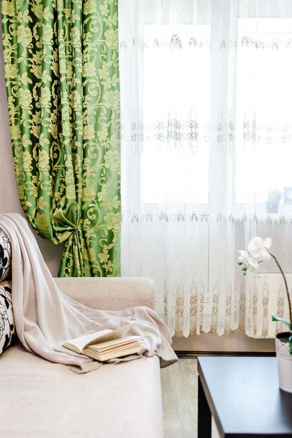 Апартаменты у метро с видом на писательский городок