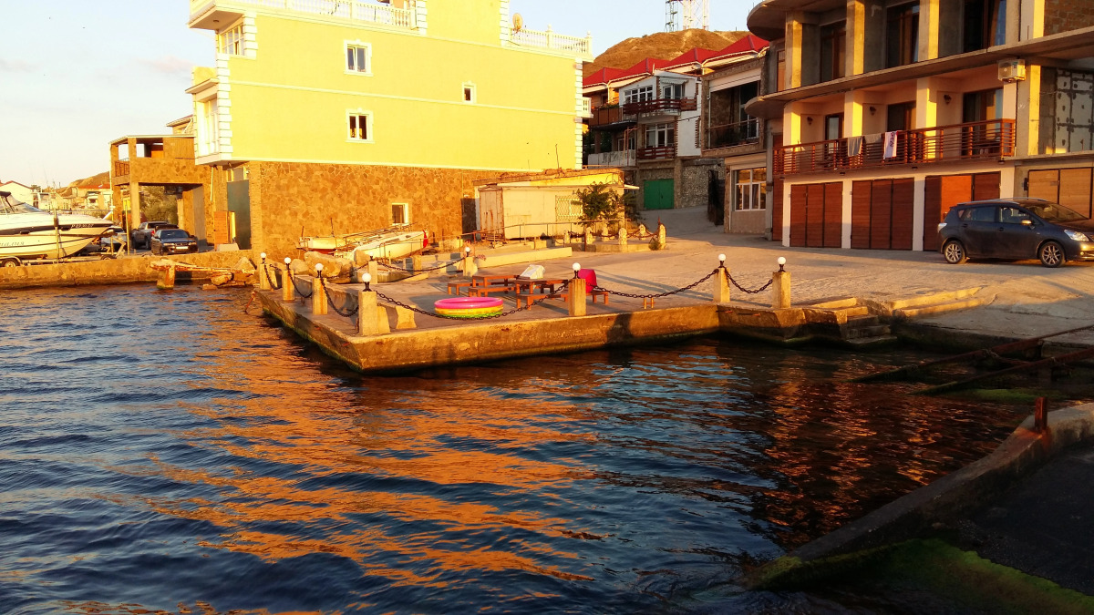 Яхт-клуб Кайрос