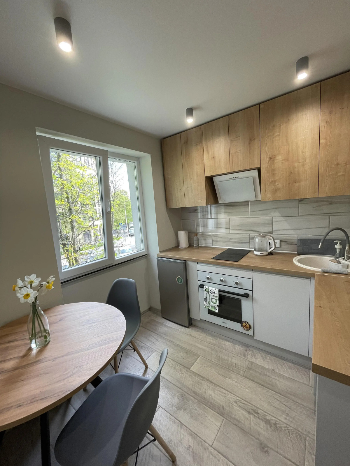 Апартаменты на проспекте Победы 6