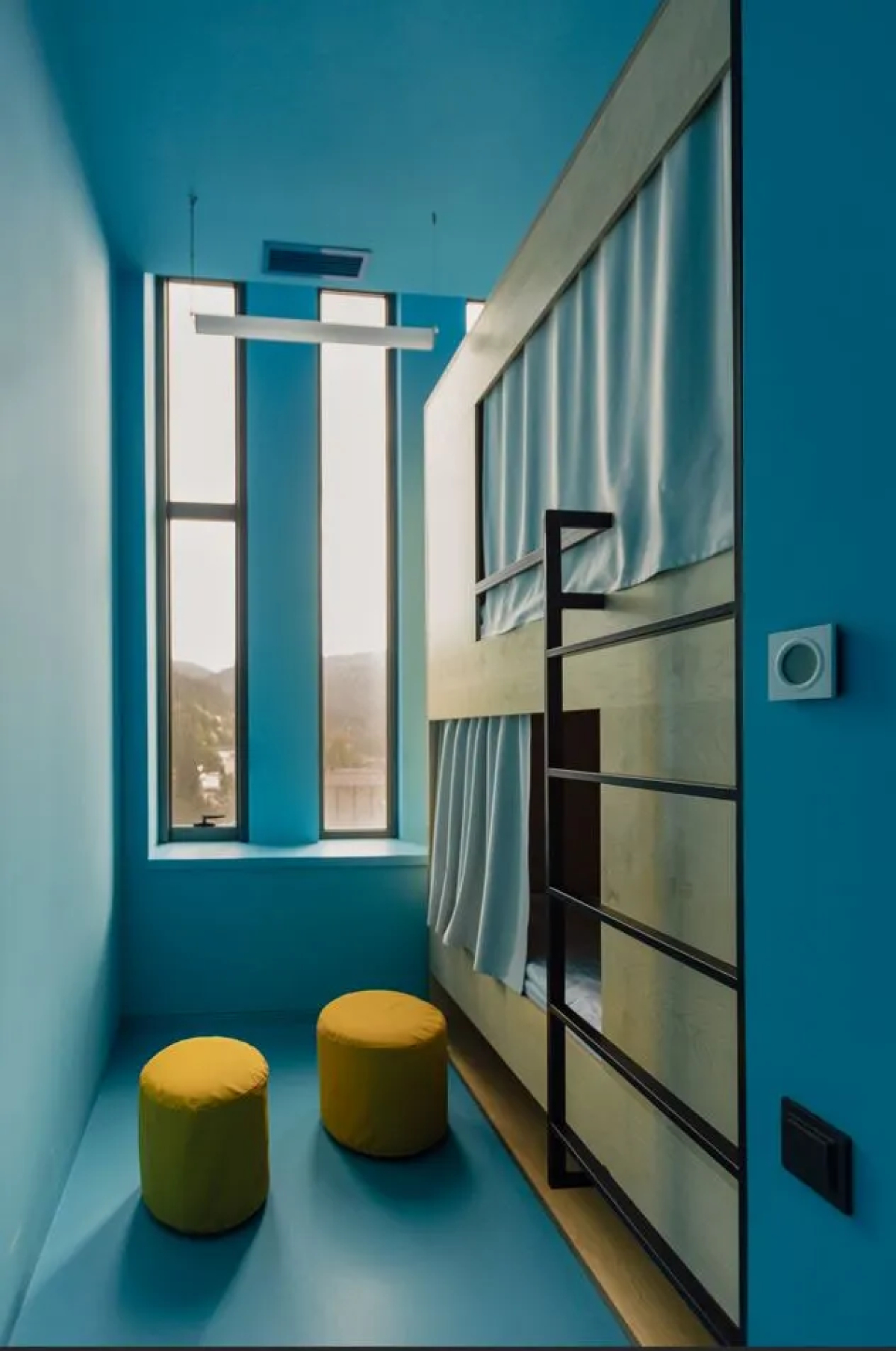 Hostel 11+1 by TUMO