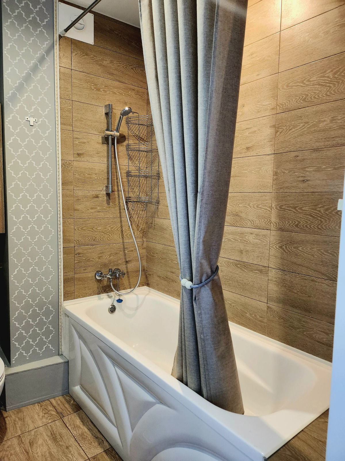 Квартира с видом на закат Родионова, 19