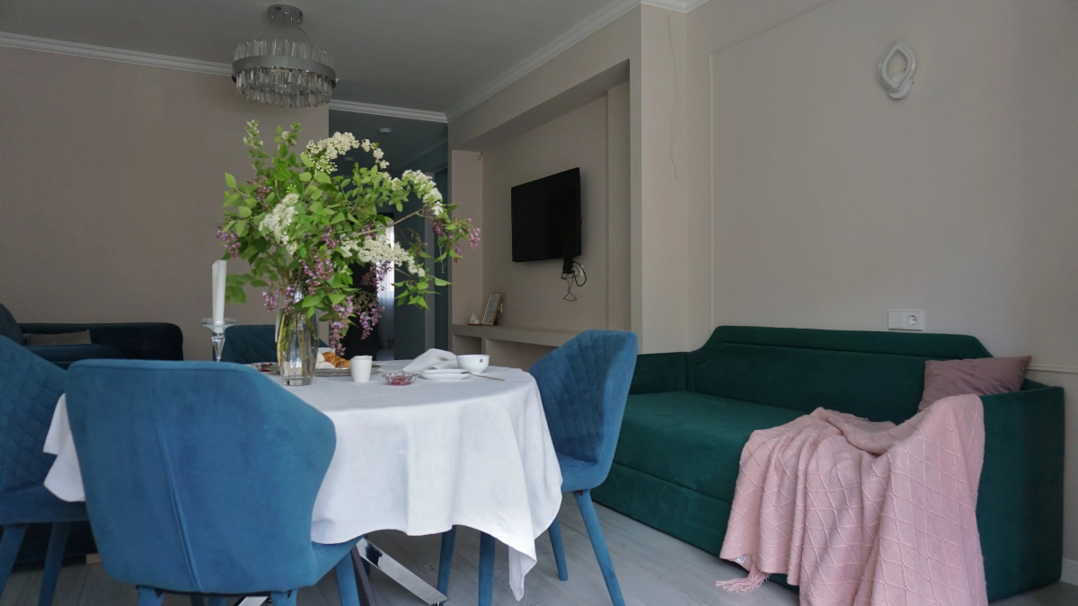 Квартира просторная трешка