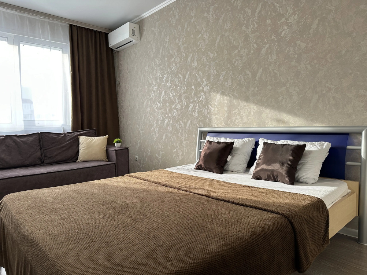 Апартаменты LikeHome на Дорофеева 7