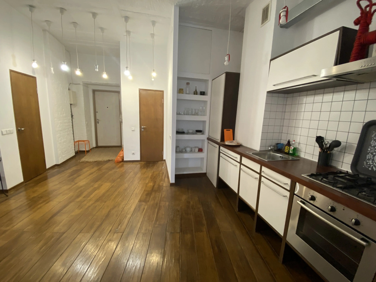 Апартаменты Студия с отдельной спальней в районе вокзала